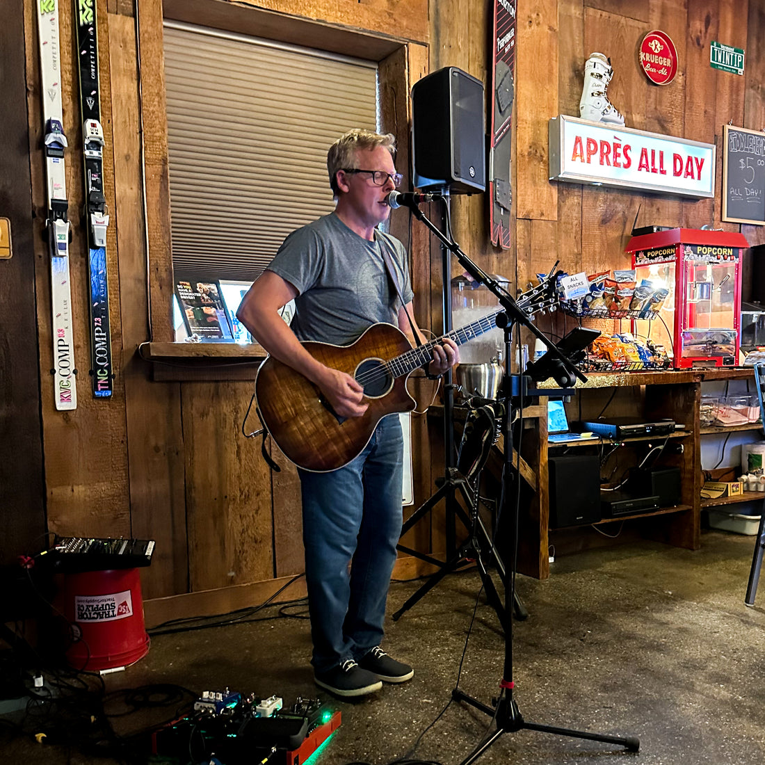 Acoustic Rodney