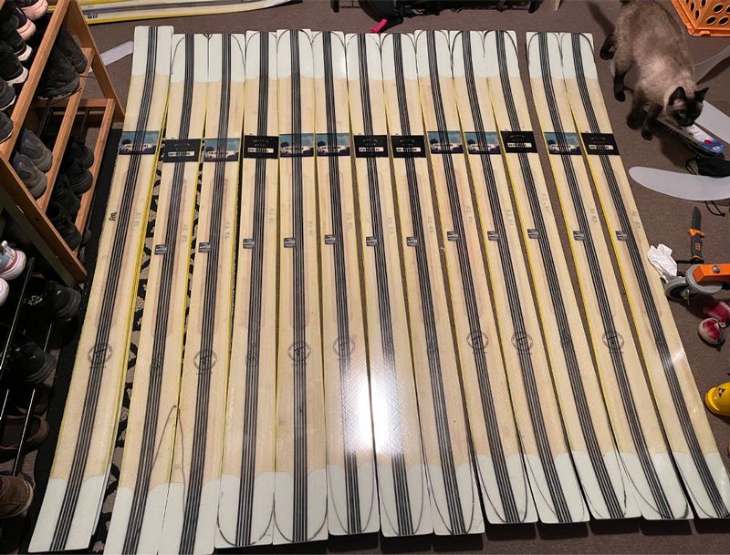 New J Powder Ski