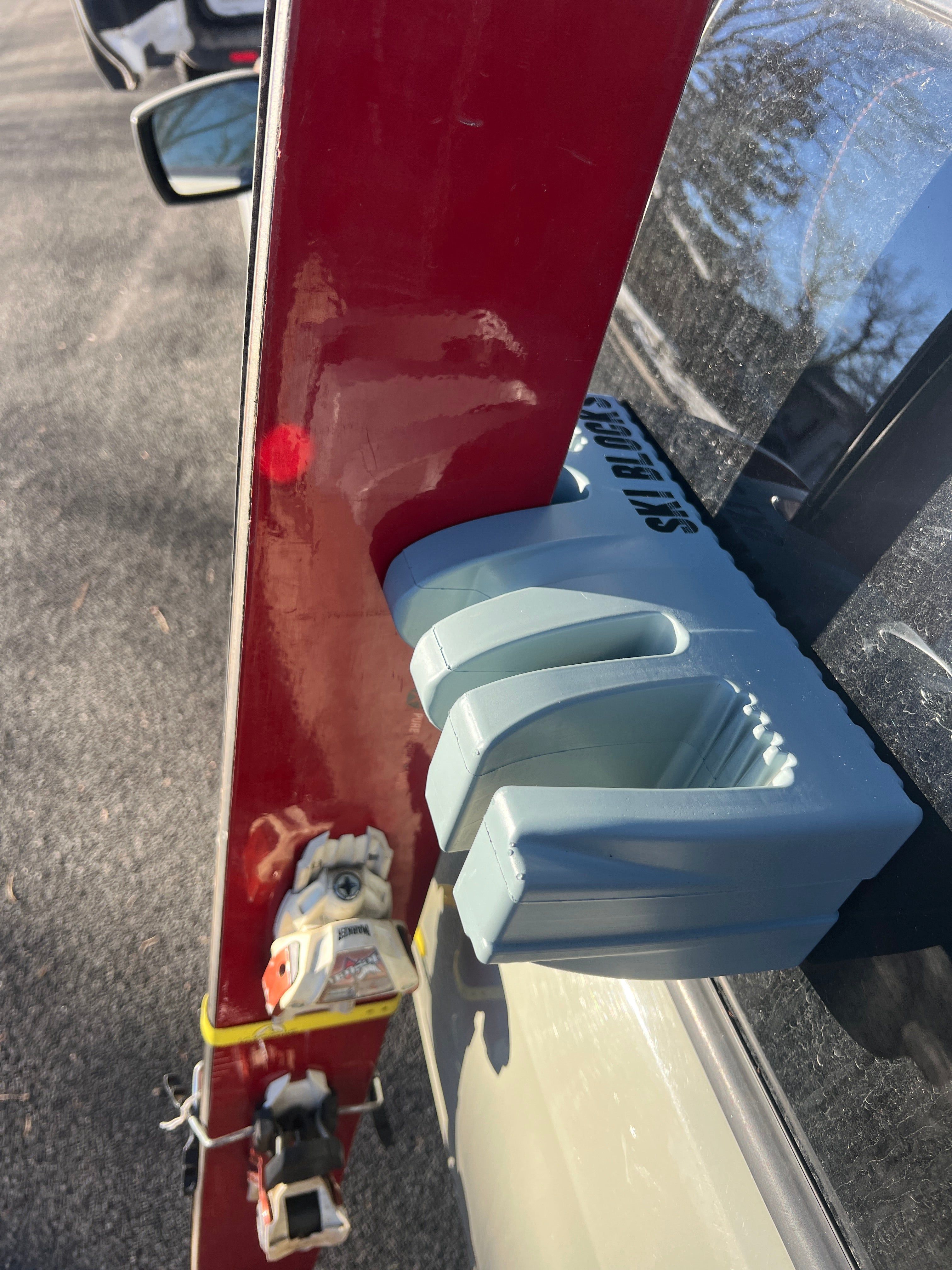 Magnetic Ski Block
