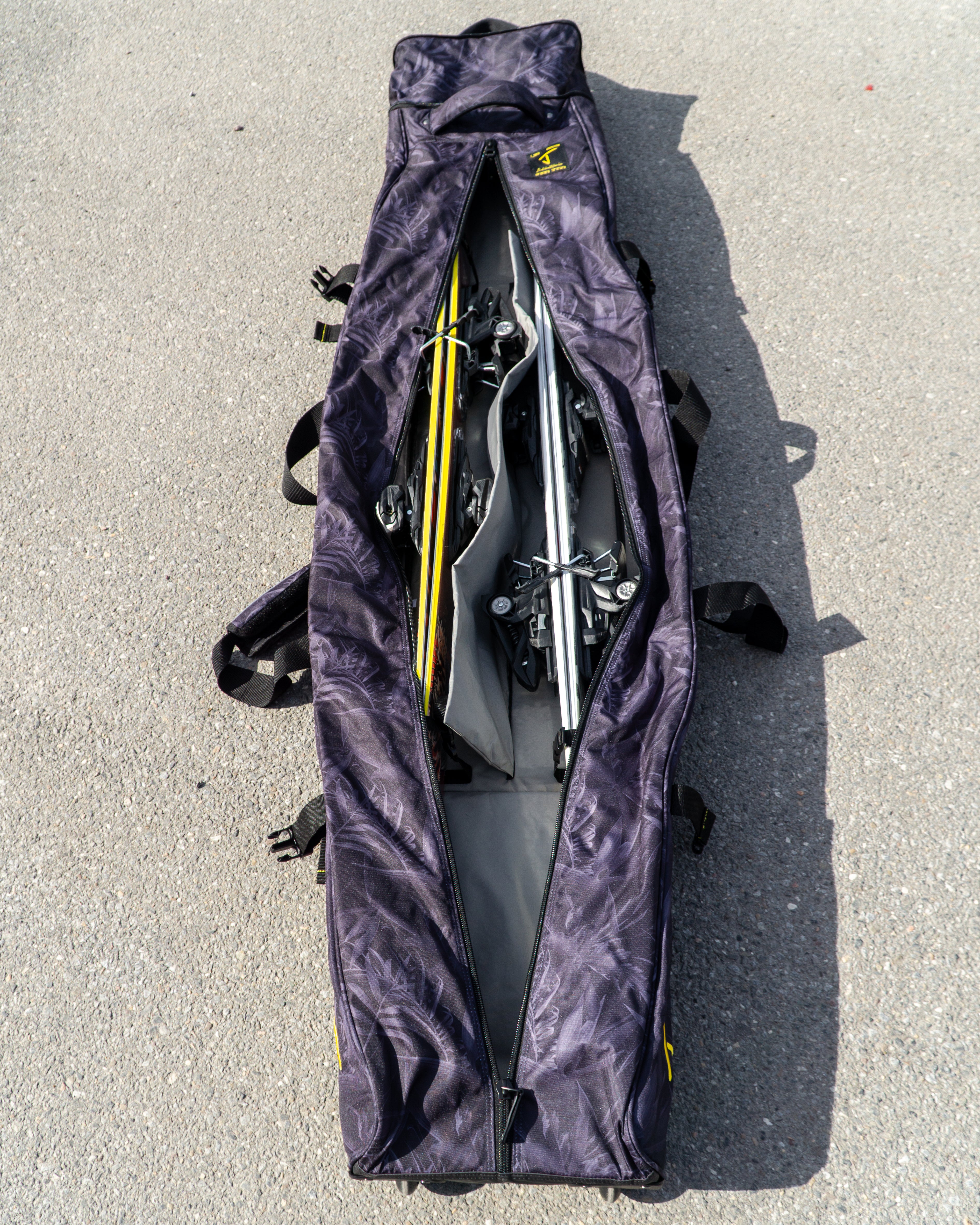 Ski Roller Bag