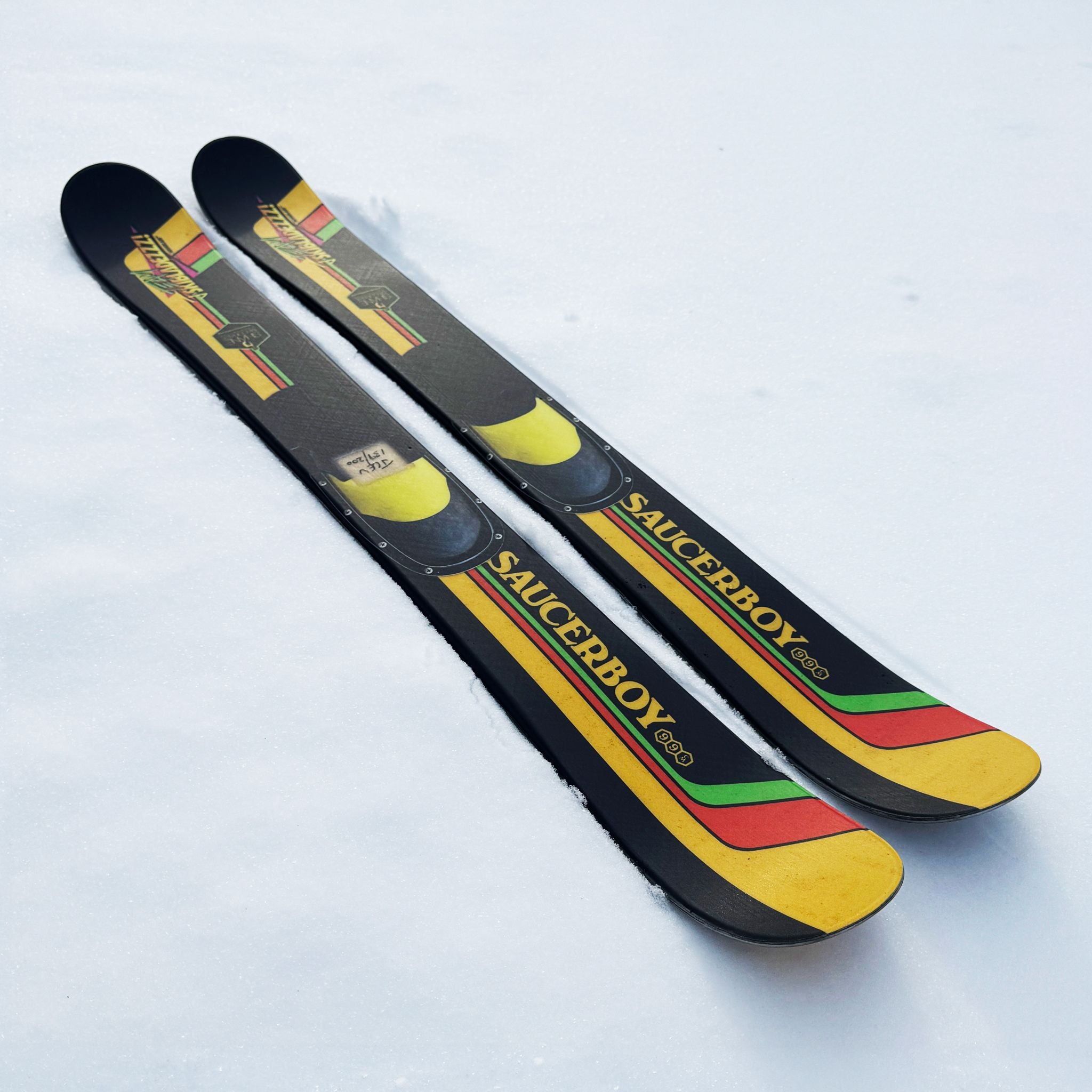 Team Skibladezzz “AQUABLADE” Saucerboy x J Collab – J skis